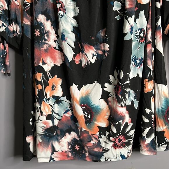 Pink Blush Maternity Black Floral Off Shoulder Top Slit Sleeves Size Medium - Picture 3 of 8